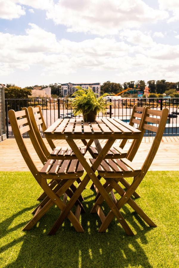 The Turner Apartment - Margate Beach - By Goldex Coastal Breaks Bagian luar foto