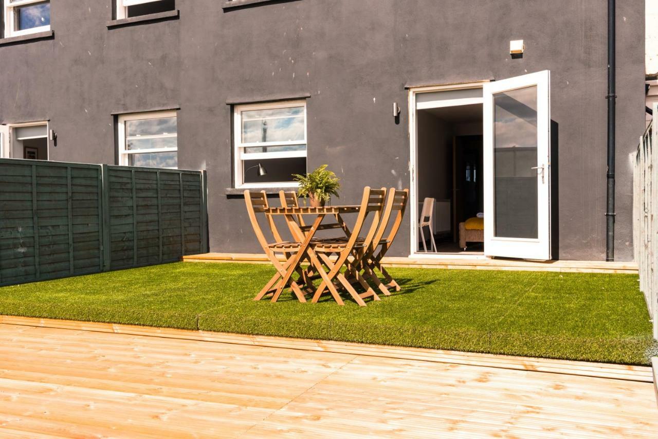 The Turner Apartment - Margate Beach - By Goldex Coastal Breaks Bagian luar foto